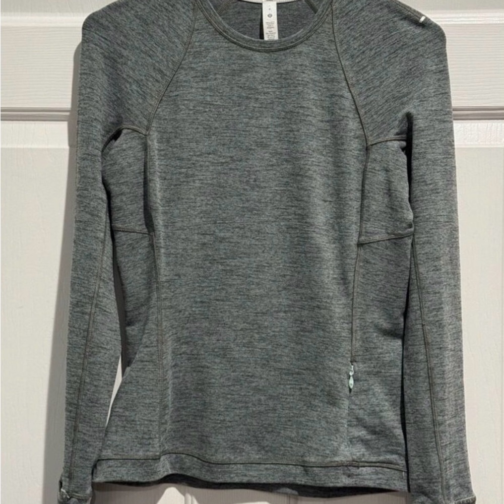 Lululemon Athletica Heather Gray Long Sleeve Top